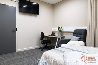 November 2018 / CHEESMAN_MOB_AISH_055_181115