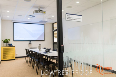 November 2018 / CHEESMAN_MOB_AISH_169_181115