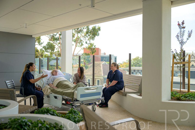 May 2024 / TQEH_Level_1_ICU_External_Patient_Balcony_240514_003