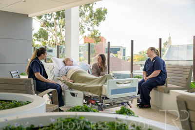 May 2024 / TQEH_Level_1_ICU_External_Patient_Balcony_240514_010