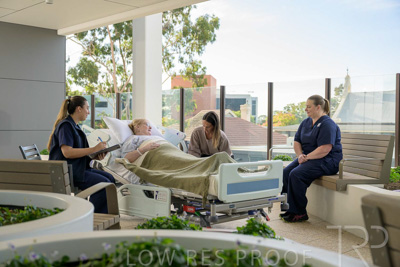 May 2024 / TQEH_Level_1_ICU_External_Patient_Balcony_240514_017