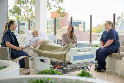 May 2024 / TQEH_Level_1_ICU_External_Patient_Balcony_240514_024