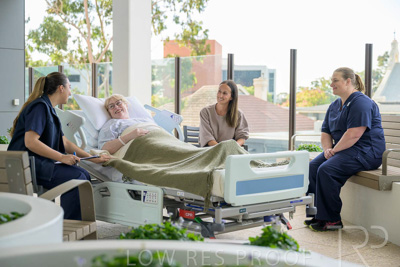 May 2024 / TQEH_Level_1_ICU_External_Patient_Balcony_240514_026