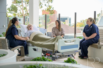 May 2024 / TQEH_Level_1_ICU_External_Patient_Balcony_240514_033