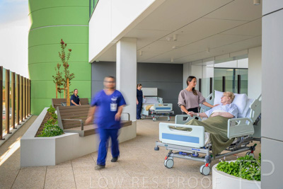 May 2024 / TQEH_Level_1_ICU_External_Patient_Balcony_240514_049