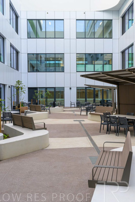 May 2024 / TQEH_Ground_floor_staff_only_green_space_240514_011