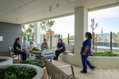 May 2024 / TQEH_Level_1_ICU_External_Patient_Balcony_240514_007