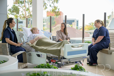 May 2024 / TQEH_Level_1_ICU_External_Patient_Balcony_240514_022