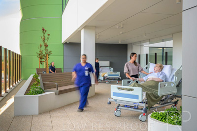 May 2024 / TQEH_Level_1_ICU_External_Patient_Balcony_240514_048