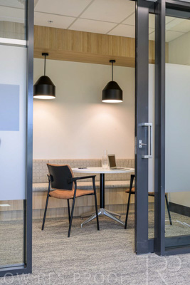 May 2024 / TQEH_Level_2_Blue_Space_Anaesthetics_Meeting_Nook_240514_005