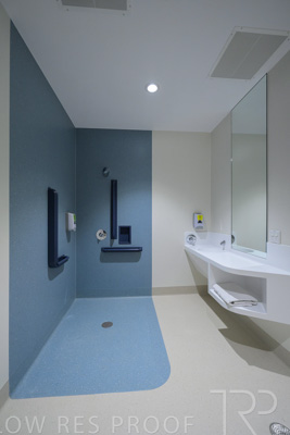 September 2025 / TQEH-MH-Bathroom-10-1__Z8C7548