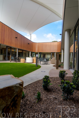 September 2025 / TQEH-MH-Courtyard-1-2__Z8C7869