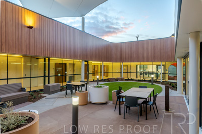 September 2025 / TQEH-MH-Courtyard-1-6__Z8C8149