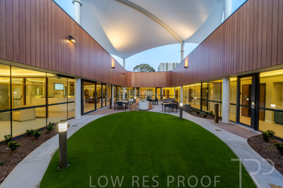 September 2025 / TQEH-MH-Courtyard-1-6__Z8C8164