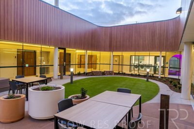 September 2025 / TQEH-MH-Courtyard-1-6__Z8C8194