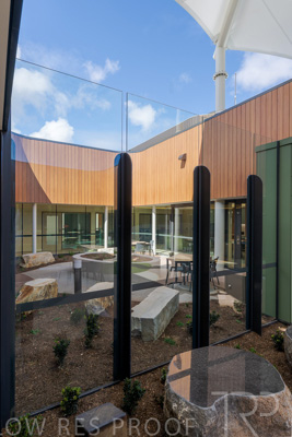 September 2025 / TQEH-MH-Courtyard-4__Z9C7558