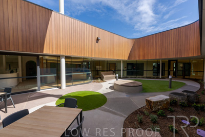 September 2025 / TQEH-MH-Courtyard-4__Z9C7567