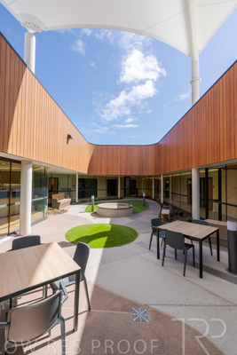 September 2025 / TQEH-MH-Courtyard-4__Z9C7582