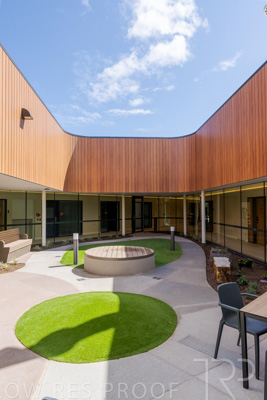 September 2025 / TQEH-MH-Courtyard-4__Z9C7585