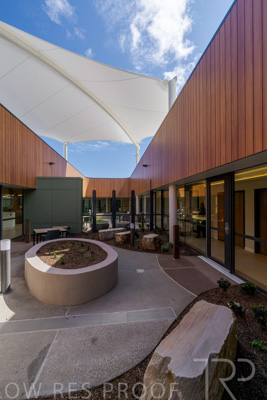 September 2025 / TQEH-MH-Courtyard-4__Z9C7591