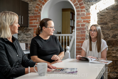 April 2022 / CLELANDS_CAFE_220419_203