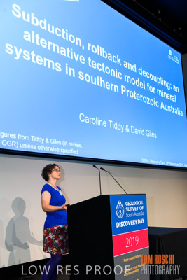 DEM_DISCOVERY_191128_227