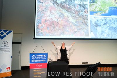 DEM_DISCOVERY_191128_304