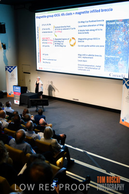 DEM_DISCOVERY_191128_342