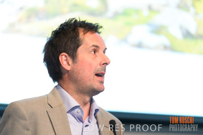 DEM_DISCOVERY_191128_816