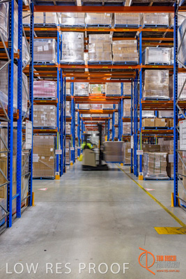 August 2017 / WAREHOUSE_142_170828