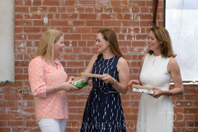 December 2021 / SASHA-PIPA-ZOE-xmas-gifts_211201_005