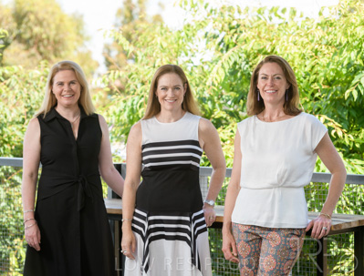 December 2021 / SASHA-PIPA-ZOE_211201_013