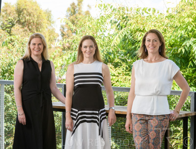 December 2021 / SASHA-PIPA-ZOE_211201_024