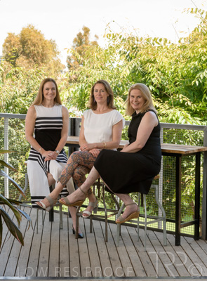 December 2021 / SASHA-PIPA-ZOE_211201_051