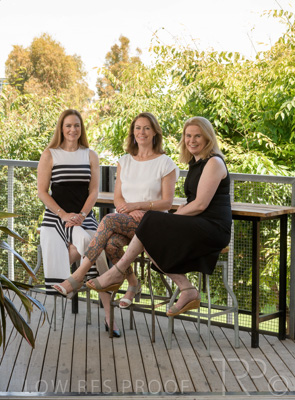 December 2021 / SASHA-PIPA-ZOE_211201_052