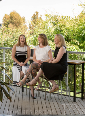 December 2021 / SASHA-PIPA-ZOE_211201_062