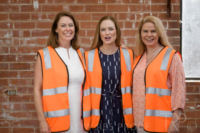 December 2021 / SASHA-PIPA-ZOE_211201_087