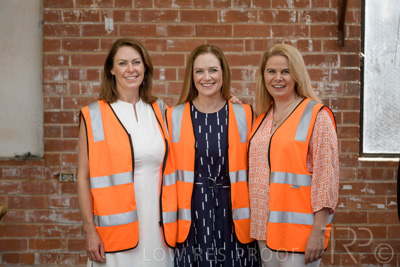 December 2021 / SASHA-PIPA-ZOE_211201_091