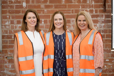 December 2021 / SASHA-PIPA-ZOE_211201_092