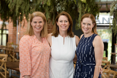 December 2021 / SASHA-PIPA-ZOE_211201_117