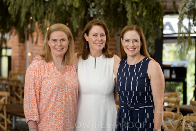 December 2021 / SASHA-PIPA-ZOE_211201_118