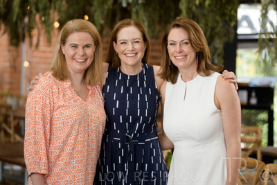 December 2021 / SASHA-PIPA-ZOE_211201_127