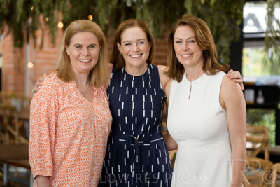 December 2021 / SASHA-PIPA-ZOE_211201_128