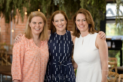 December 2021 / SASHA-PIPA-ZOE_211201_131