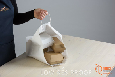 October 2018 / FD_09_PTH_WHITE_01_181004