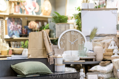 March 2021 / PAPERPACK_210318_004