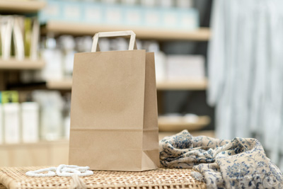 March 2021 / PAPERPACK_210318_037