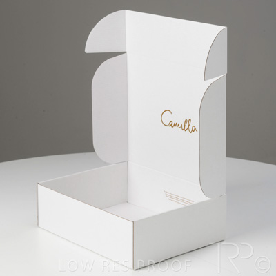 July 2021 / M923P0064-Camilla-Extra-Lg-Shipper_210720_001