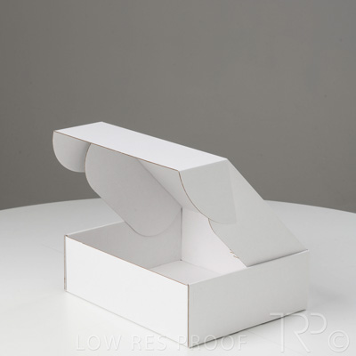 July 2021 / M923P0064-Camilla-Extra-Lg-Shipper_210720_006