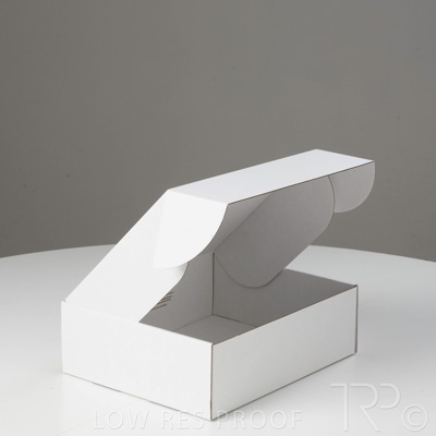 July 2021 / M923P0064-Camilla-Extra-Lg-Shipper_210720_010